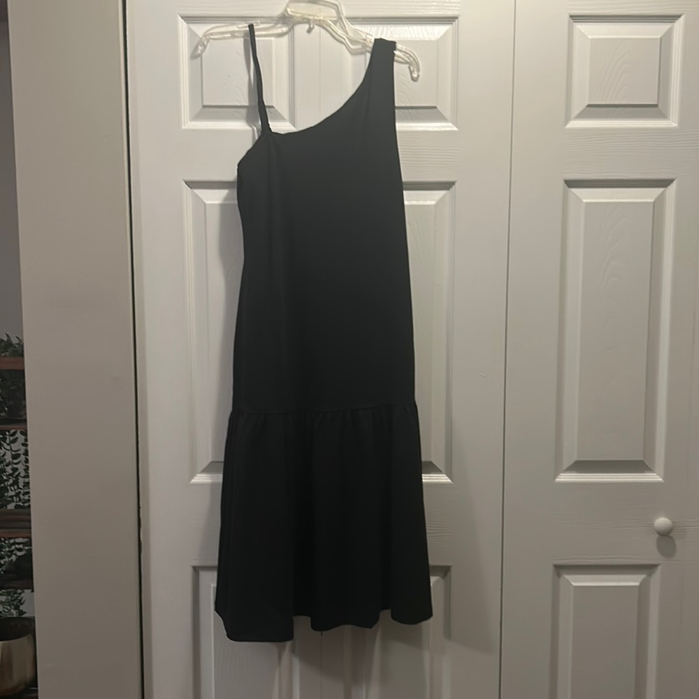 NWT!! Banana Republic mid-length black dress sz M